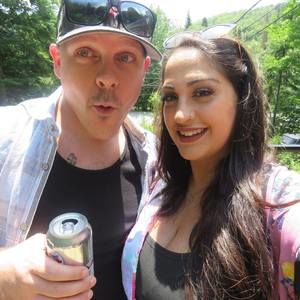 Meet your Posher, Neshat